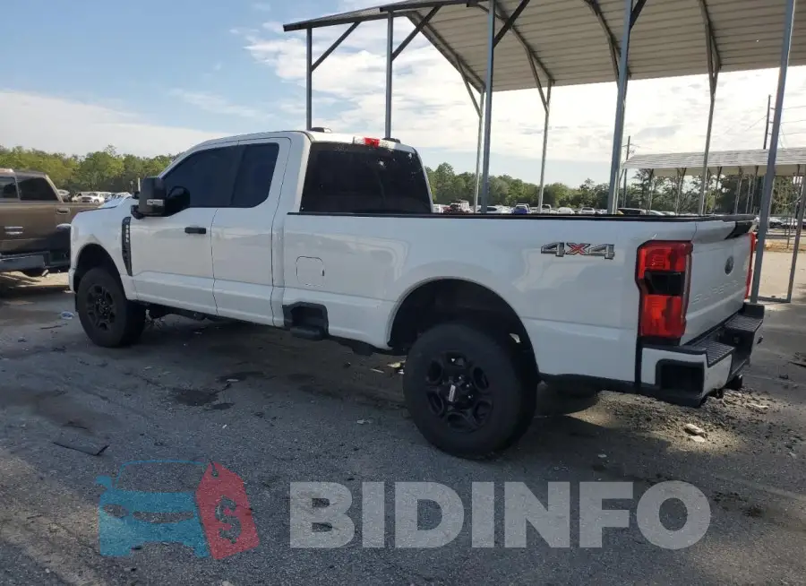 1FT8X2BA2PED39162 Photo# 2