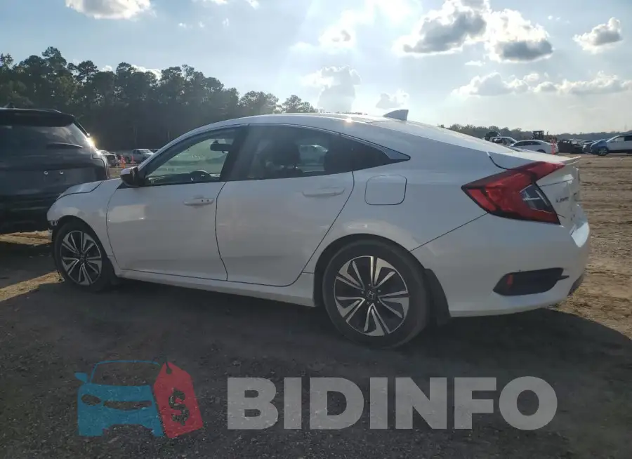 19XFC1F30HE008451 Photo# 2