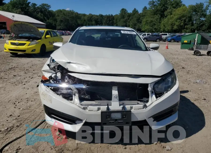 19XFC2F79GE208302 Photo# 5