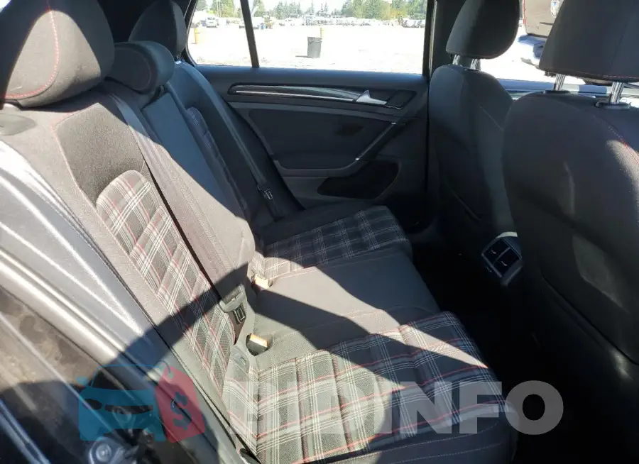 3VW4T7AU2HM002373 Photo# 10