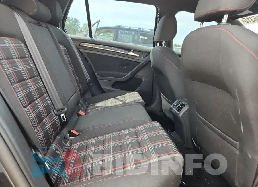 3VW5T7AU3HM014987 Photo# 10
