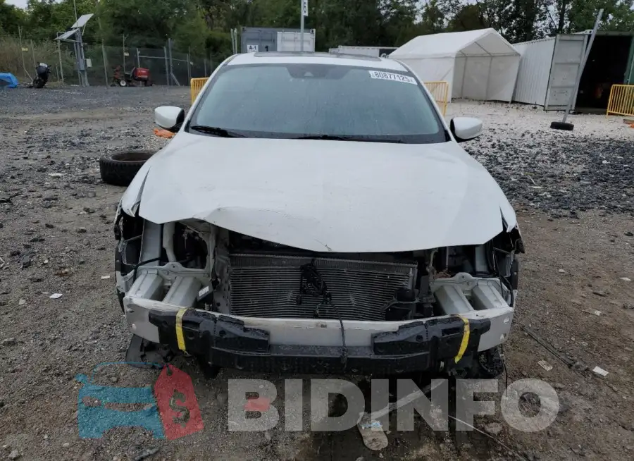 19UDE2F38MA008834 Photo# 5