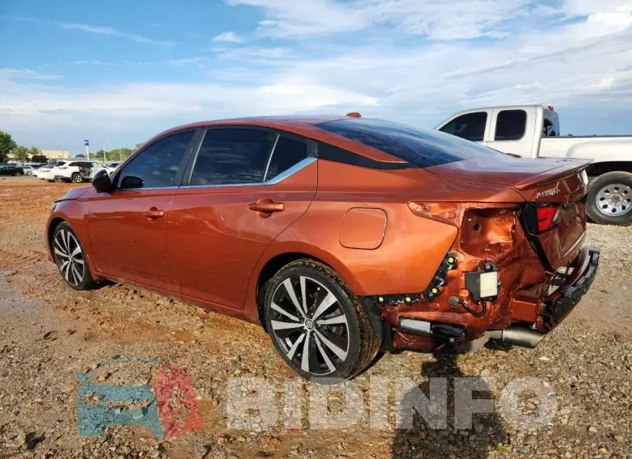 1N4BL4CV3LN318982 Photo# 2