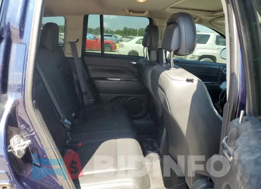 1C4NJDEB2HD128362 Photo# 11