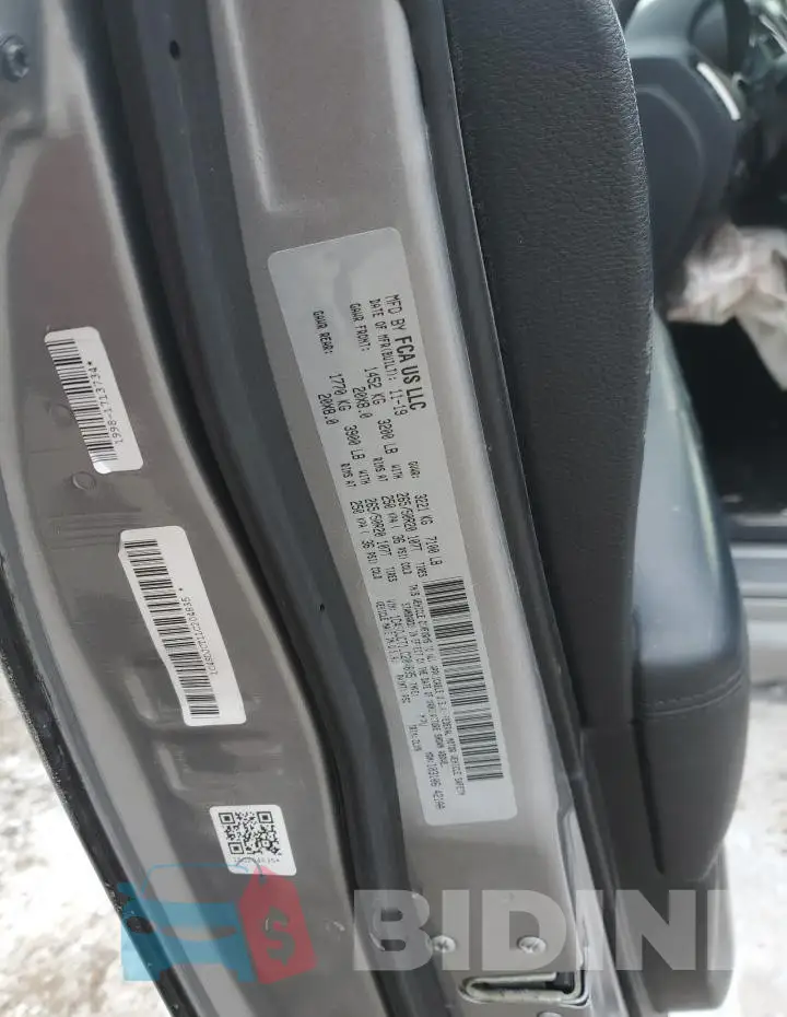 1C4SDJCT1LC204835 Photo# 13