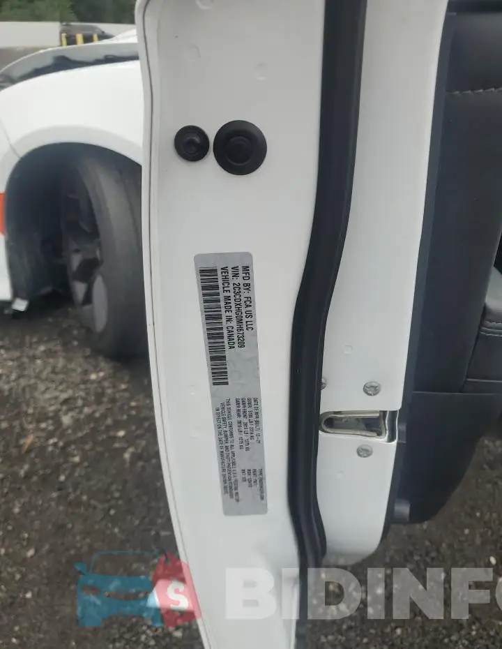 2C3CDXHG0MH673209 Photo# 12