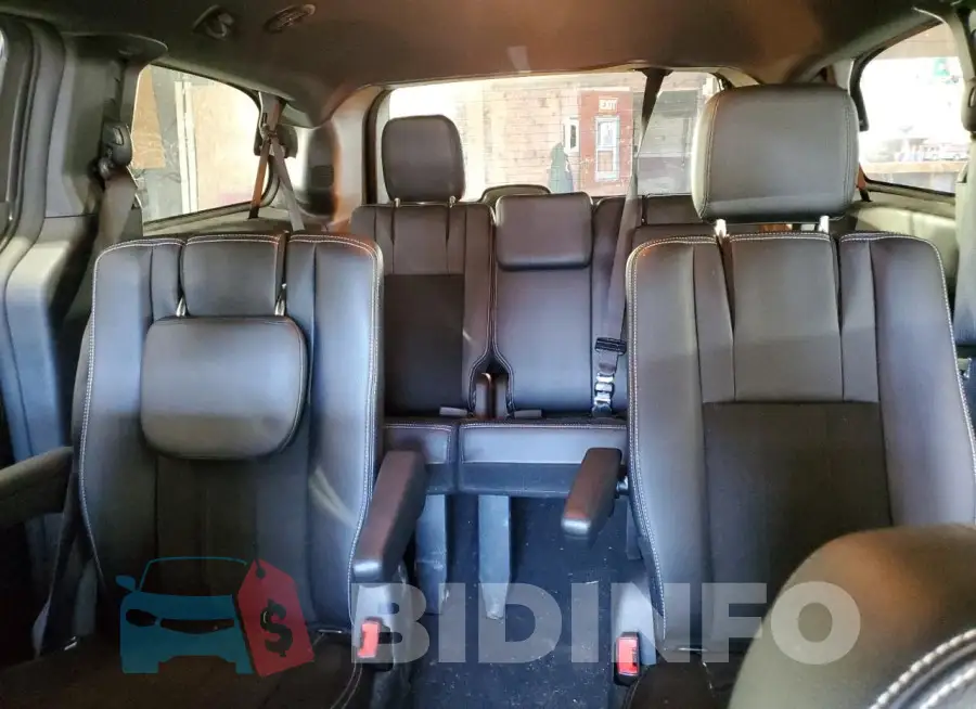 2C4RDGCG0KR678043 Photo# 10