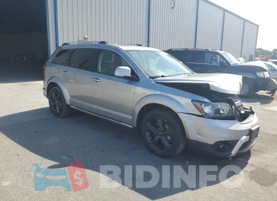 3C4PDCGB4LT270111 Photo# 4
