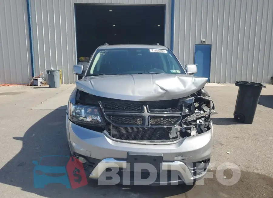 3C4PDCGB4LT270111 Photo# 5