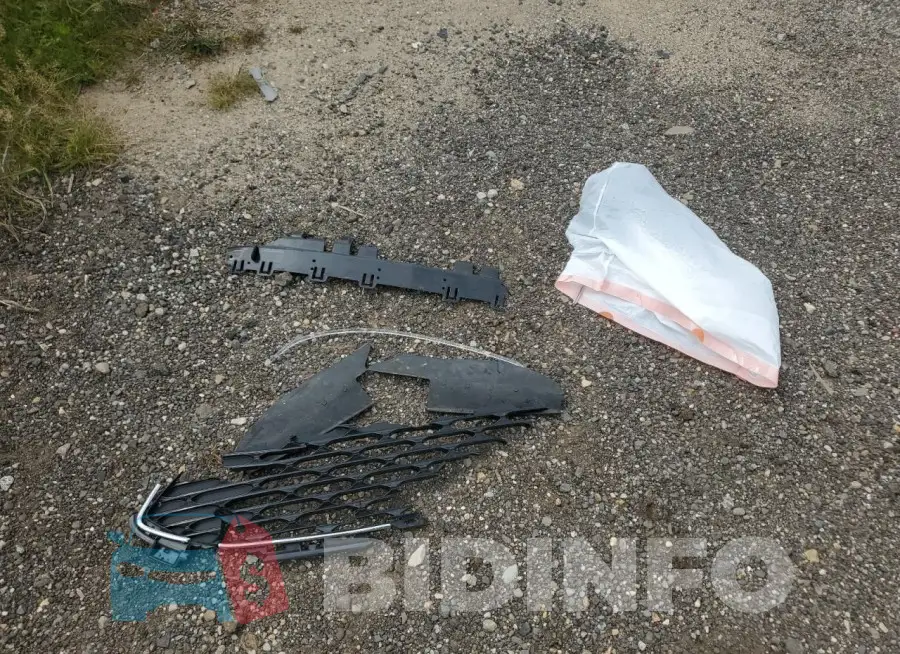 1GYFZDR44NF100839 Photo# 13