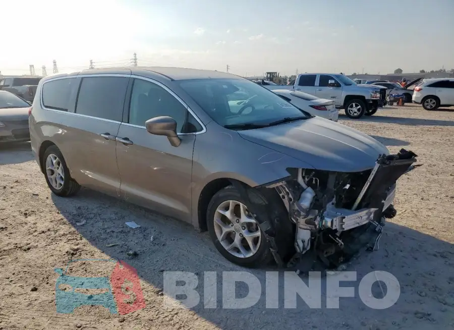 2C4RC1FG0JR157219 Photo# 4