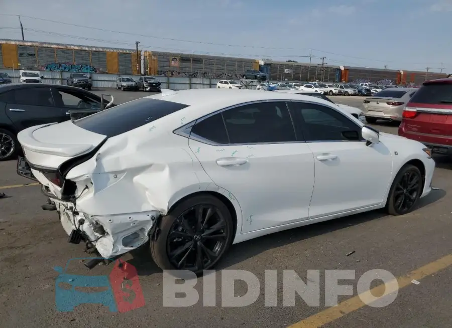 58AJZ1B17RU180321 Photo# 3