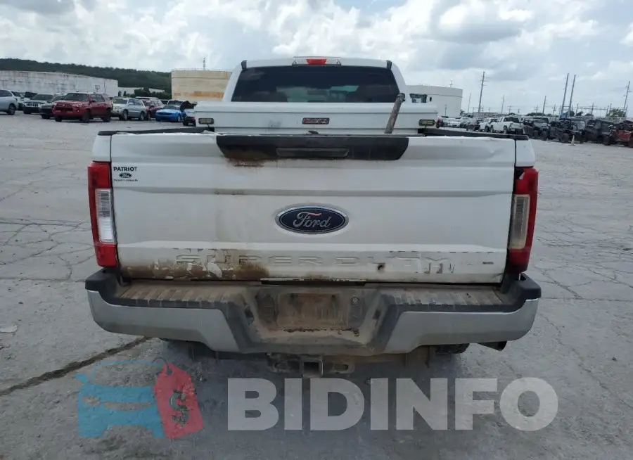 1FT7W2B6XHEF13216 Photo# 6
