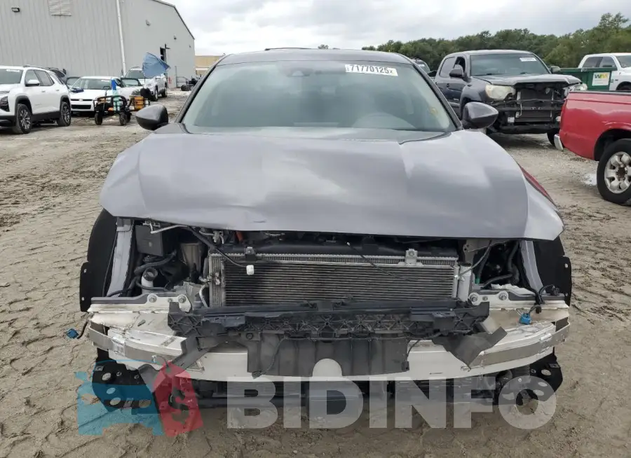 1HGCV3F12MA016914 Photo# 5