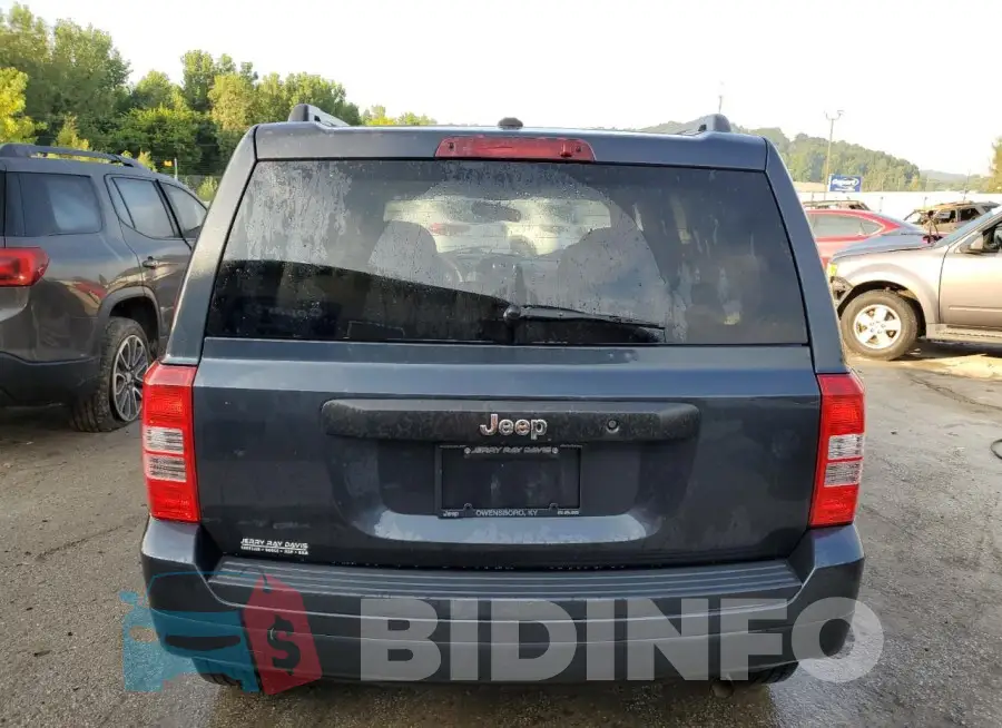 1C4NJPBB7GD554486 Photo# 6