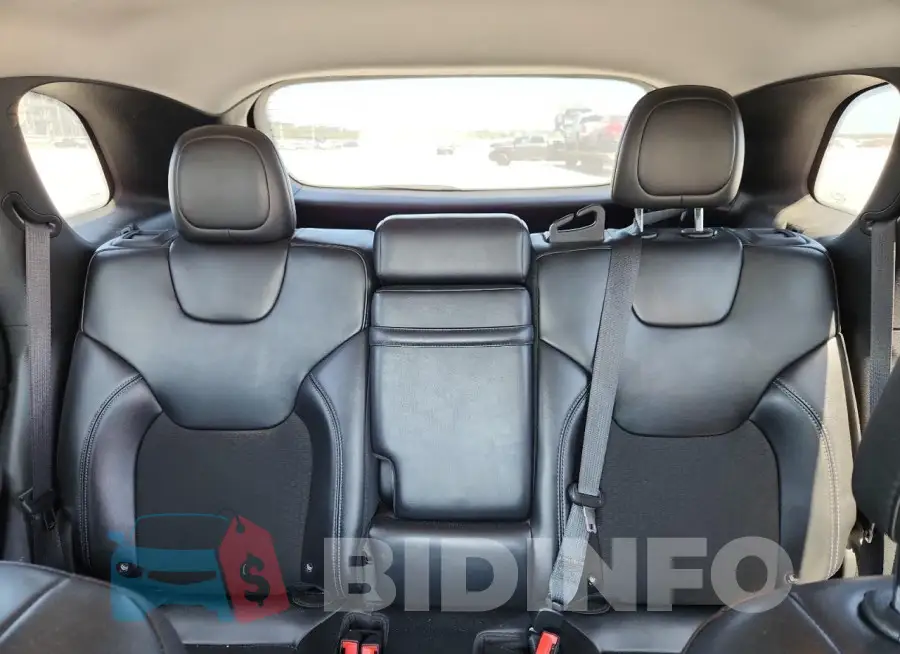 1C4PJLLB9KD184196 Photo# 10
