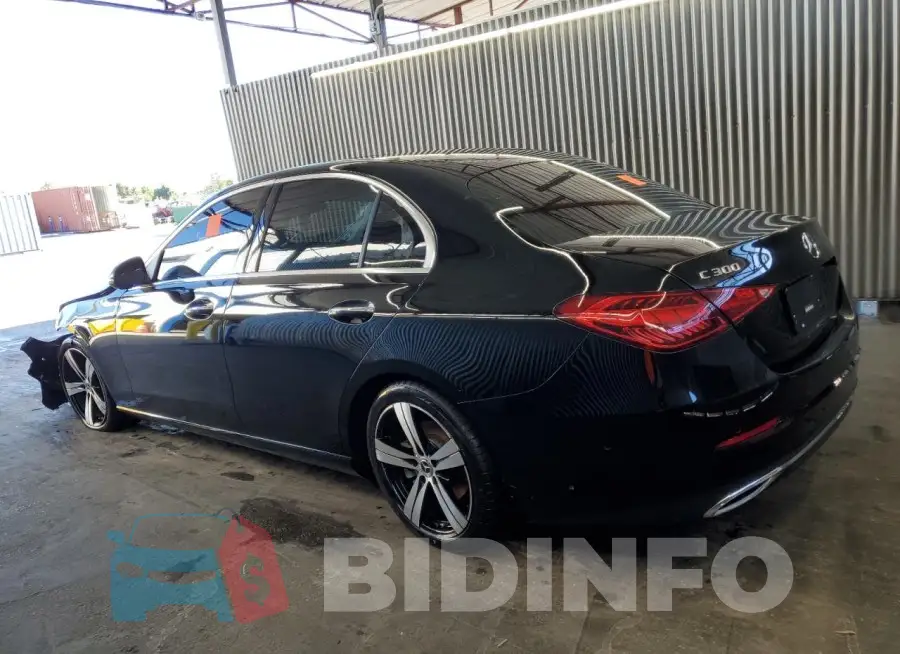 W1KAF4GB0SR247864 Photo# 2