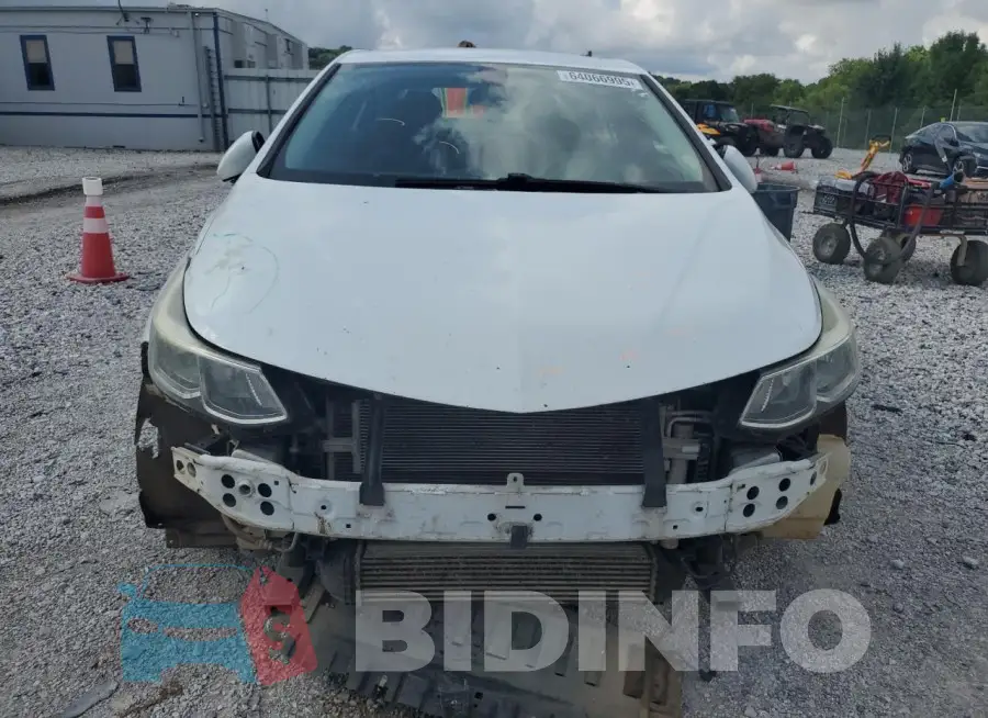 3G1BC5SM8HS561671 Photo# 5