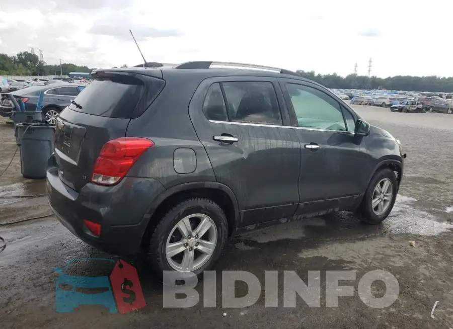 KL7CJLSB1JB577911 Photo# 3