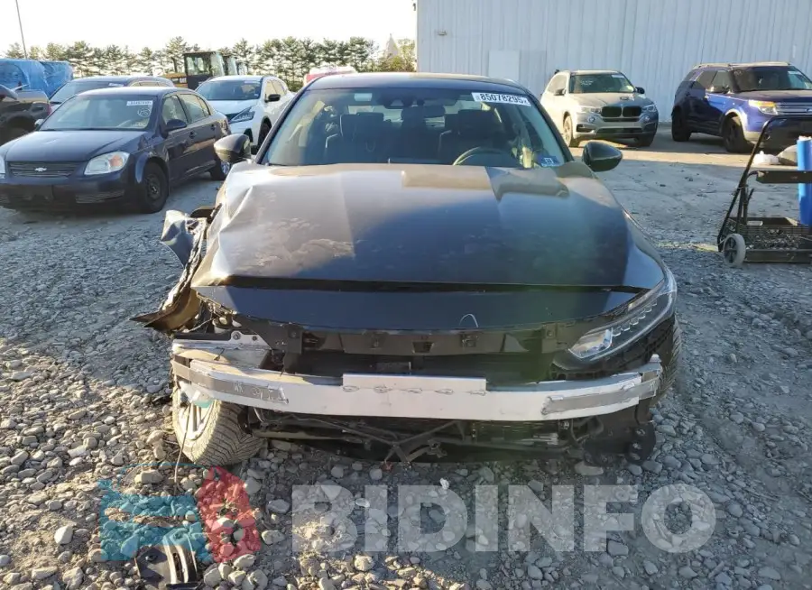 1HGCV3F40KA015980 Photo# 5