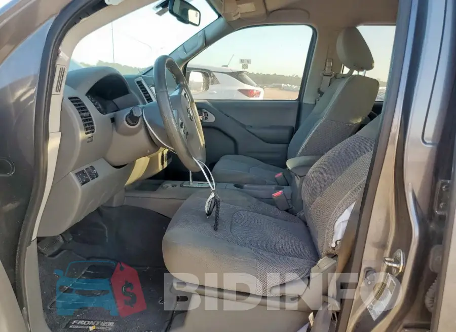 1N6ED0EAXLN702018 Photo# 7