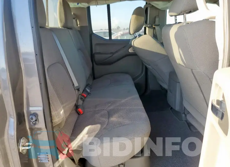 1N6ED0EAXLN702018 Photo# 10