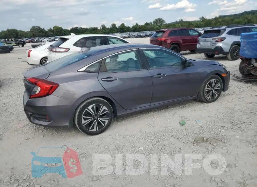 19XFC1F30HE028599 Photo# 3