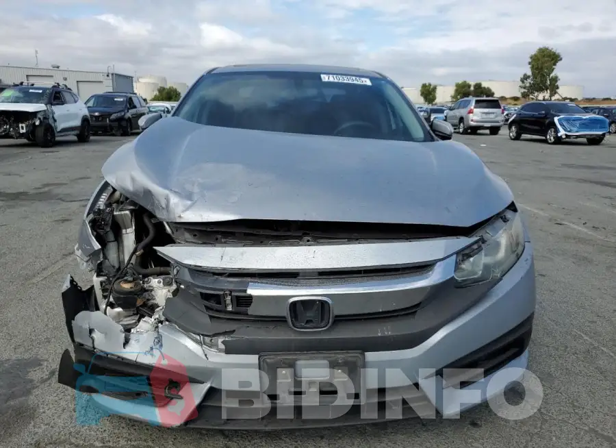 19XFC2F78GE227889 Photo# 5