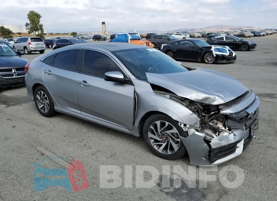 19XFC2F78GE227889 Photo# 4