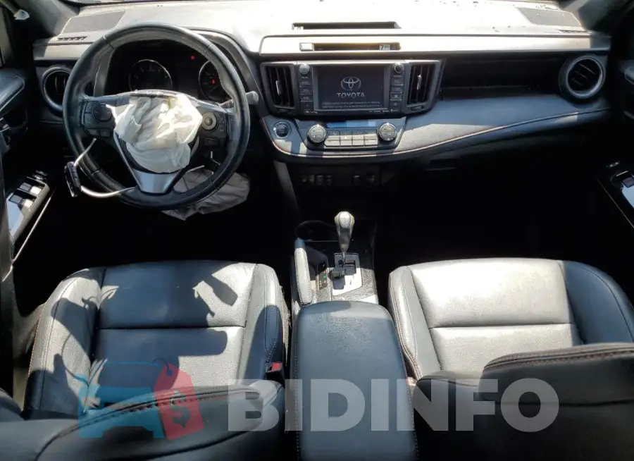 2T3NFREV6GW309040 Photo# 8