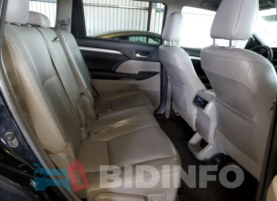 5TDJKRFH7GS288218 Photo# 11