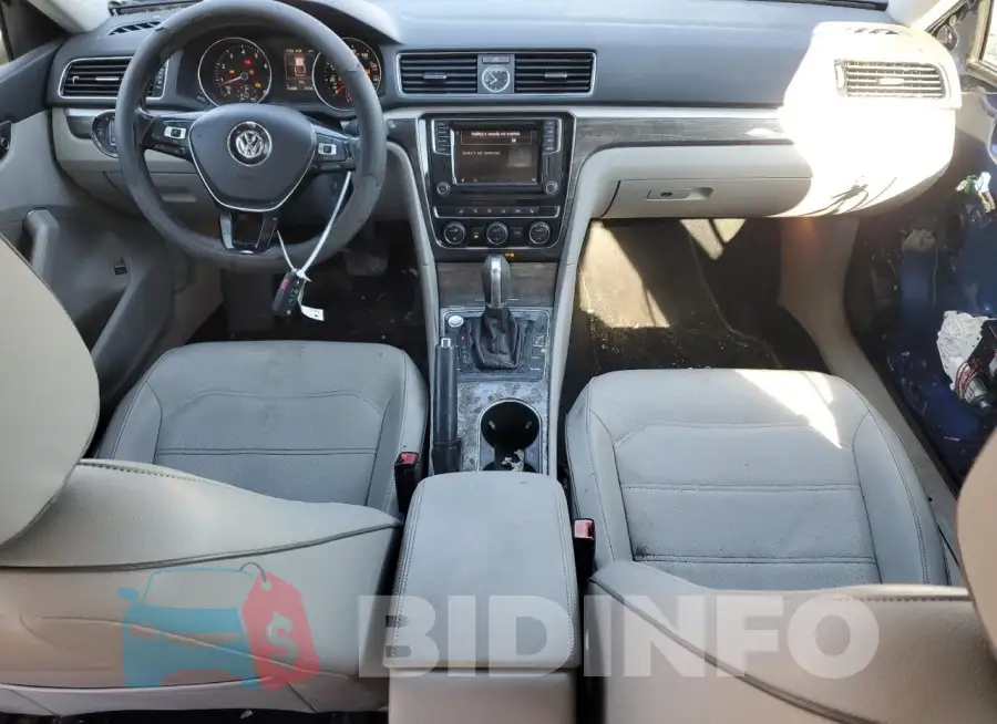 1VWGT7A33HC067108 Photo# 8