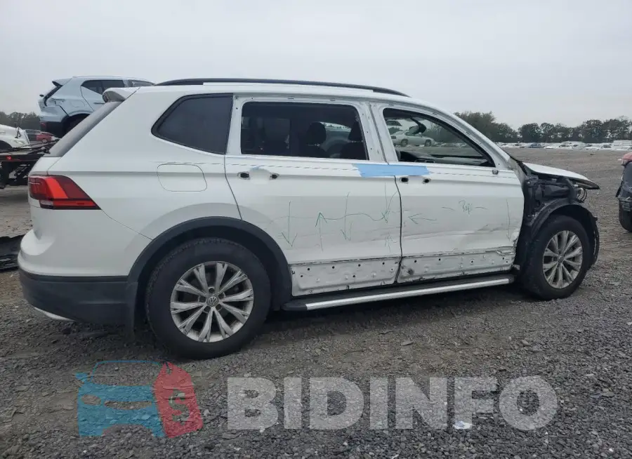 3VV1B7AX4KM015797 Photo# 3