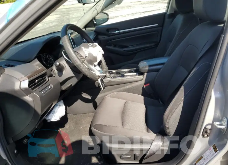 1N4BL4DV2PN330481 Photo# 7