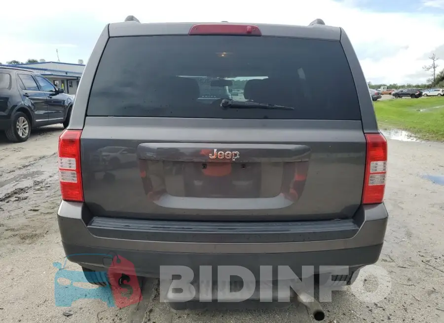1C4NJPBB9GD776544 Photo# 6