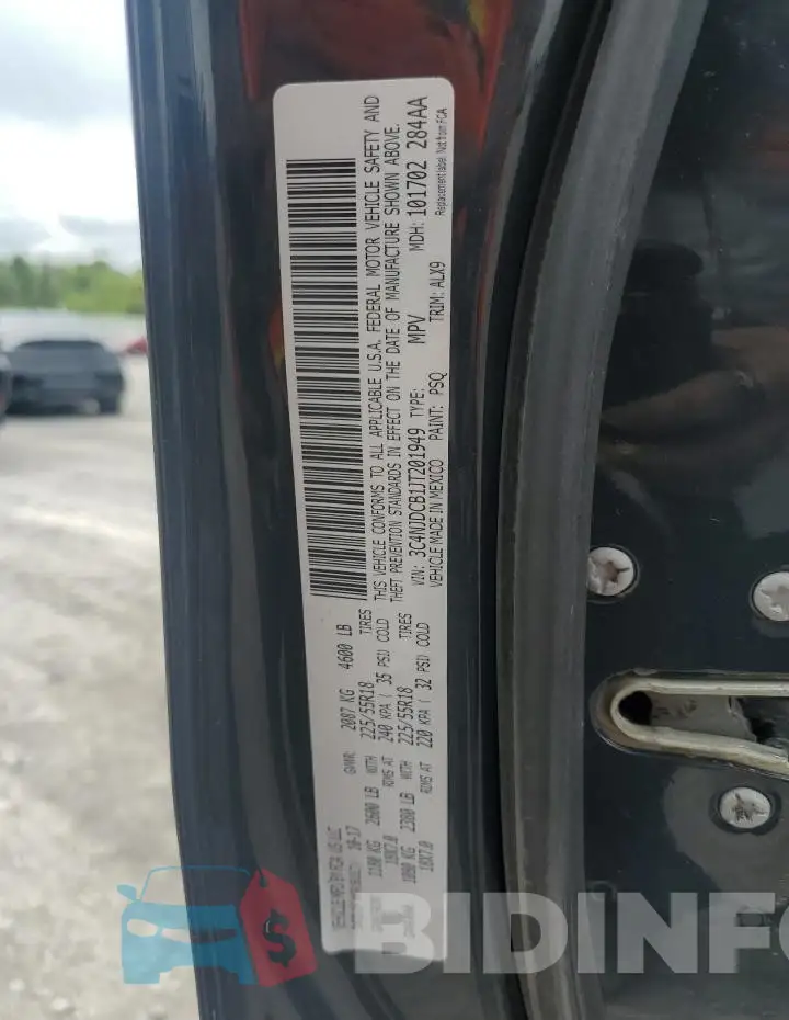 3C4NJDCB1JT201949 Photo# 13