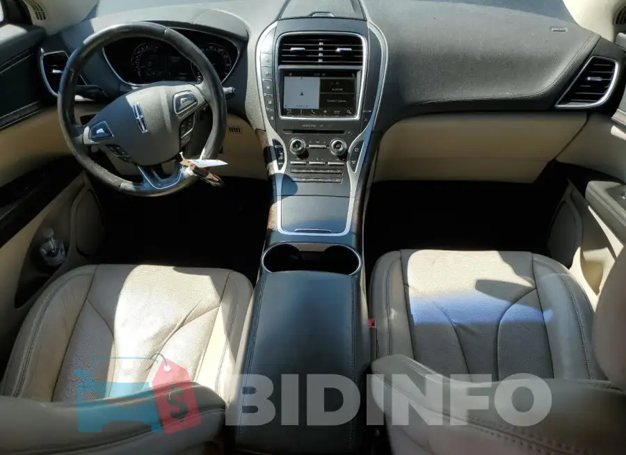 2LMTJ8LR8GBL74464 Photo# 8