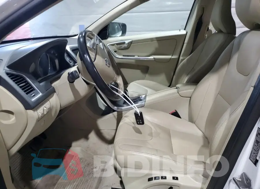 YV4612RK9G2826283 Photo# 7