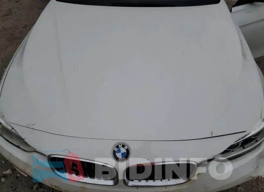 WBA8E3G5XGNU03761 Photo# 11
