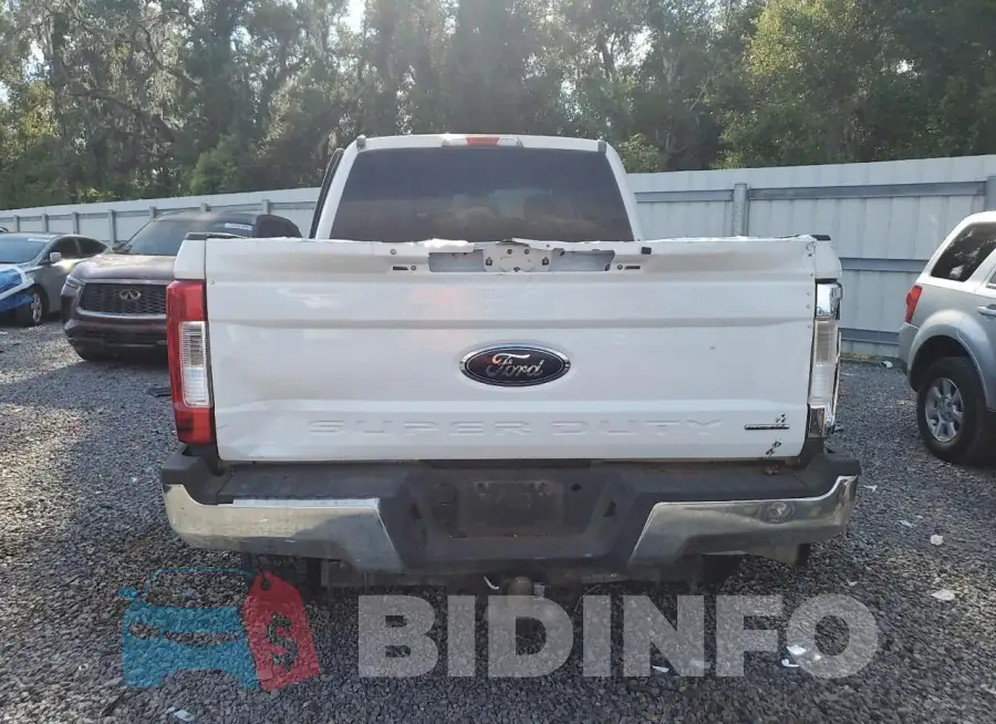 1FT7W2B61JEB31016 Photo# 6