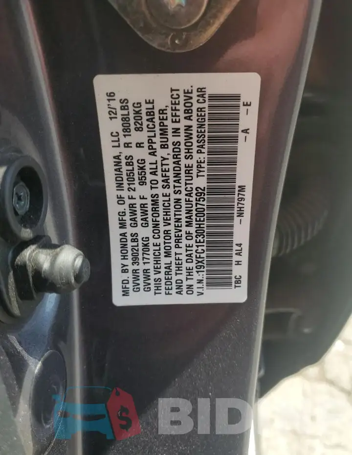 19XFC1E30HE007592 Photo# 12