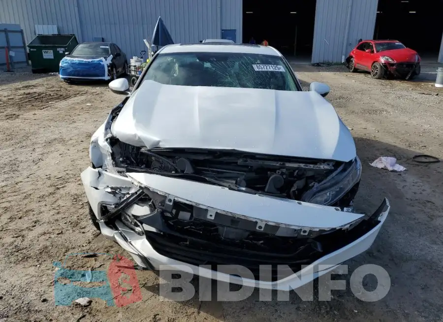 1HGCV3F55JA015853 Photo# 5
