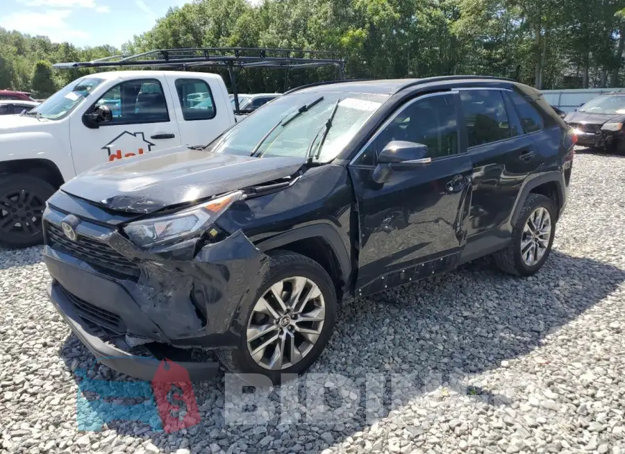 2T3C1RFV7MW156412 Photo# 1
