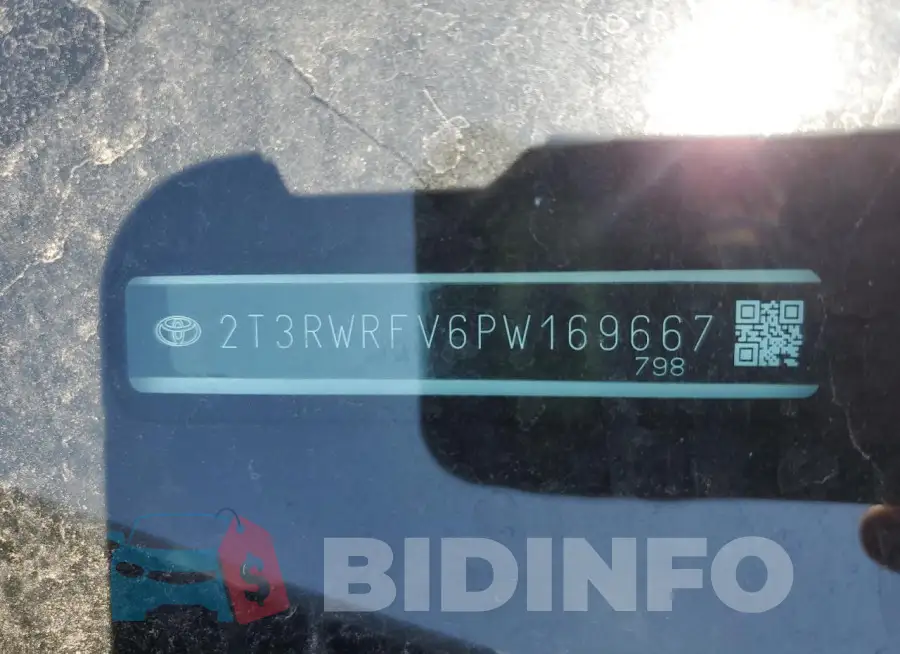 2T3RWRFV6PW169667 Photo# 14