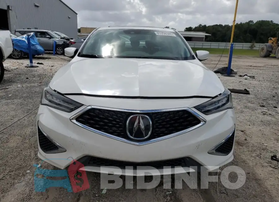 19UDE2F34MA008829 Photo# 5