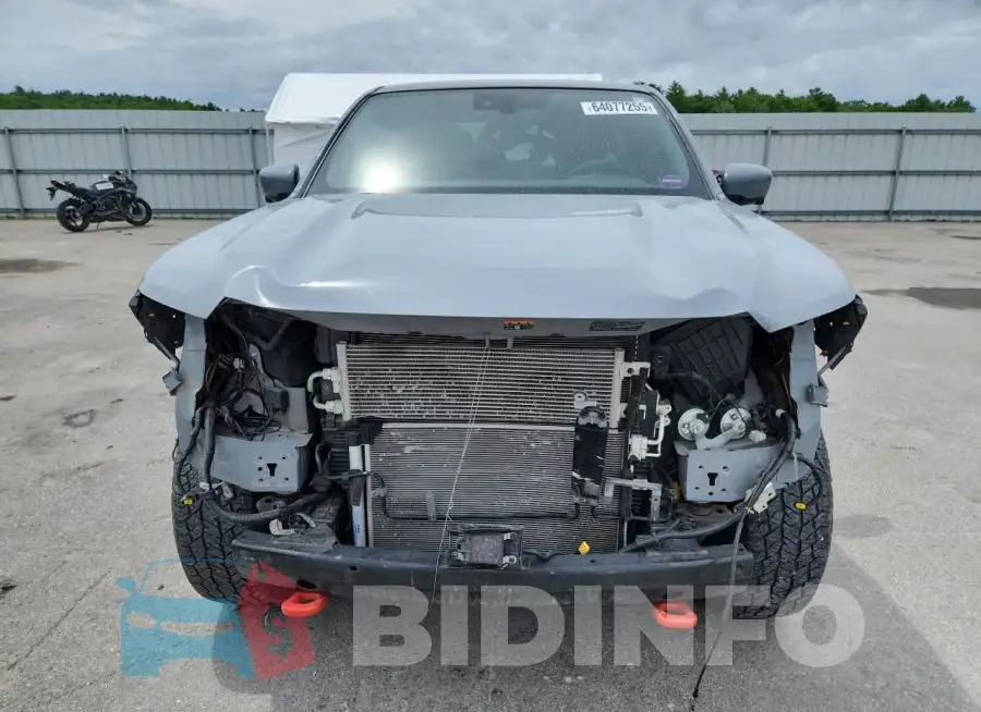 1N6ED1EK8NN660496 Photo# 5