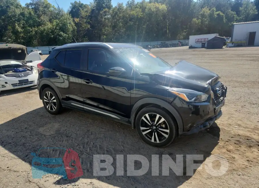 3N1CP5CU1JL521286 Photo# 4