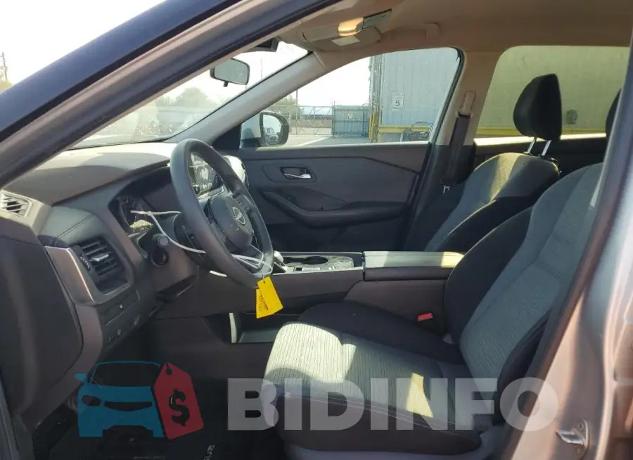 JN8BT3BA2PW433015 Photo# 7
