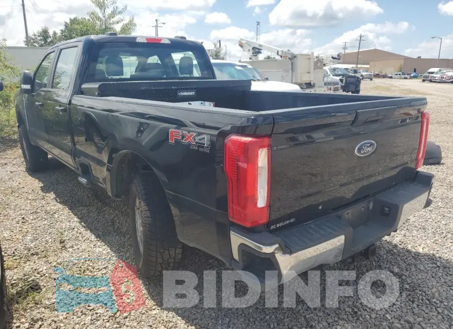 1FT7W2BA2PED44134 Photo# 2