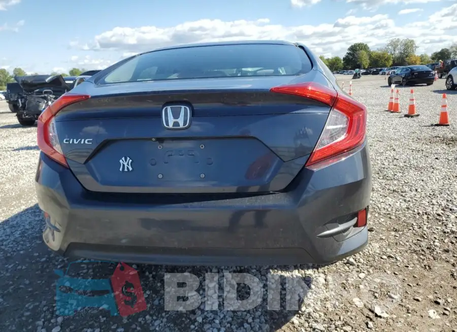19XFC2F56HE068984 Photo# 6